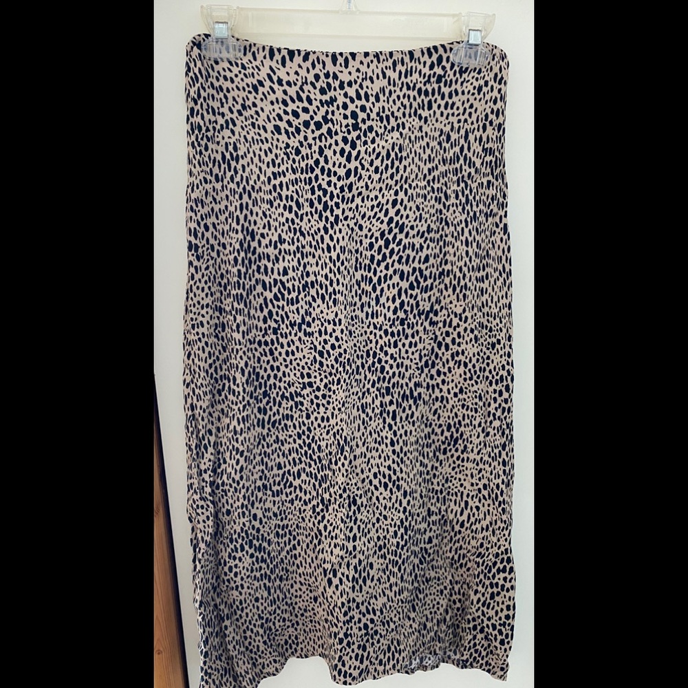 Brandy Melville Skirt Size 2
